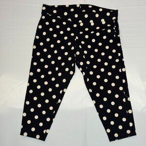 Torrid Capri Legging (Black/White Poka Dot)